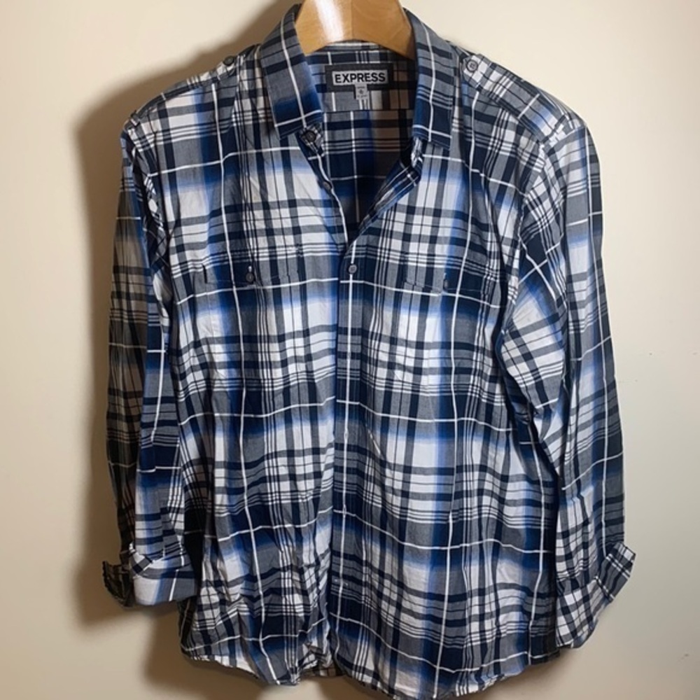 Men’s Express buttons down shirt men’s size XL